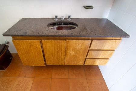 Casa para alugar com 1000m², 5 quartos e 4 vagasBanheiro da Suíte 1