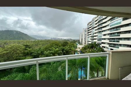 Apartamento para alugar com 93m², 2 quartos e 1 vaga Apartamento para alugar com 93m², 2 quartos e 1 vagaVaranda