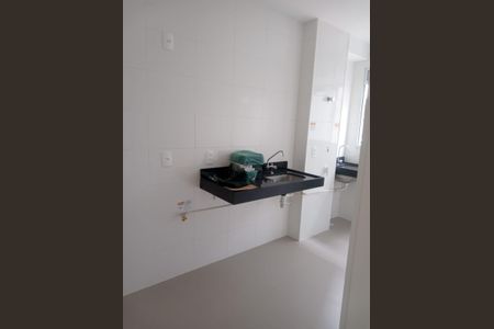 Cozinha de apartamento para alugar com 2 quartos, 50m² em Costa E Silva, Porto Alegre