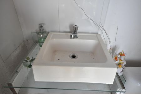 Casa à venda com 300m², 5 quartos e 4 vagasLavabo