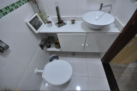 Casa à venda com 300m², 5 quartos e 4 vagasBanheiro de serviço