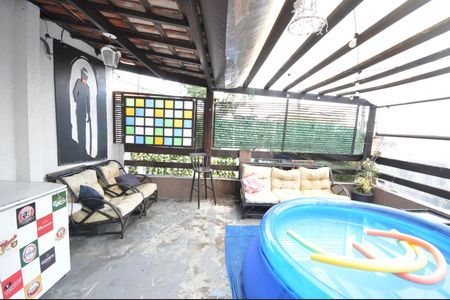 Casa à venda com 300m², 5 quartos e 4 vagasChurrasqueira