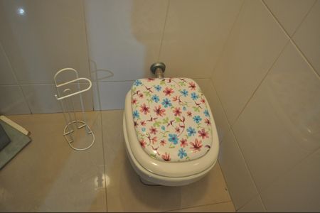 Casa à venda com 300m², 5 quartos e 4 vagasBanheiro Social