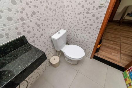 Casa à venda com 160m², 2 quartos e 1 vagaBanheiro da Suíte 2