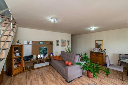 Sala de casa à venda com 2 quartos, 160m² em Penha Circular, Rio de Janeiro