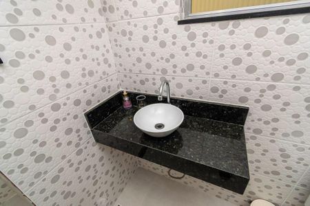 Casa à venda com 160m², 2 quartos e 1 vagaBanheiro da Suíte 2