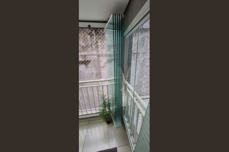 Apartamento à venda com 73m², 2 quartos e 1 vagaVaranda