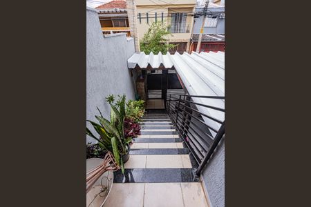 Casa à venda com 180m², 3 quartos e 2 vagasEscada