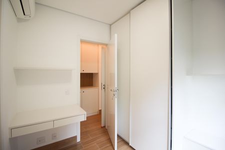 Suíte 2  de apartamento para alugar com 2 quartos, 68m² em Indianópolis, São Paulo