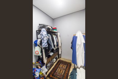 Casa de condomínio à venda com 385m², 4 quartos e 6 vagasCloset da suíte