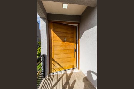 Casa de condomínio à venda com 385m², 4 quartos e 6 vagasEntrada