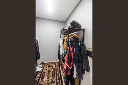 Casa de condomínio à venda com 385m², 4 quartos e 6 vagasCloset da suíte