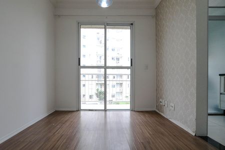 Sala de apartamento para alugar com 3 quartos, 45m² em Vila Mogilar, Mogi das Cruzes