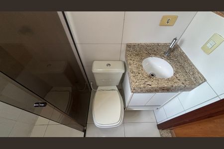 Apartamento à venda com 70m², 2 quartos e 2 vagasBanheiro da Suíte