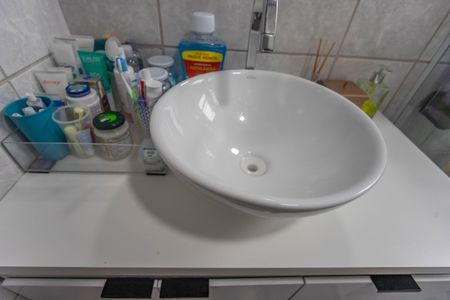 Apartamento à venda com 56m², 2 quartos e 1 vaga Apartamento à venda com 56m², 2 quartos e 1 vagaBanheiro