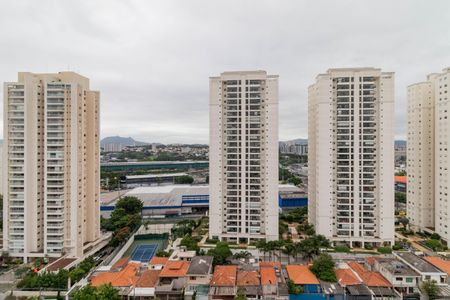 Apartamento para alugar com 158m², 2 quartos e 2 vagas Apartamento para alugar com 158m², 2 quartos e 2 vagasCloset da suíte 2