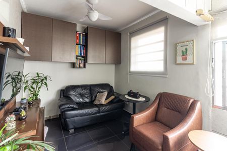 Apartamento à venda com 93m², 2 quartos e 1 vaga Apartamento à venda com 93m², 2 quartos e 1 vagaÁrea de Serviço