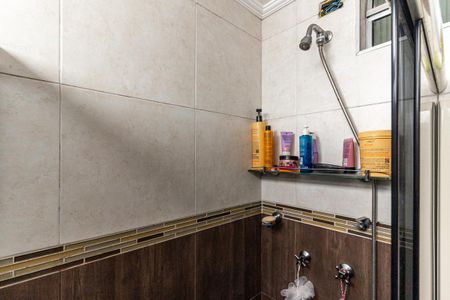 Apartamento à venda com 93m², 2 quartos e 1 vaga Apartamento à venda com 93m², 2 quartos e 1 vagaBanheiro Social