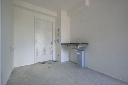 Sala/Cozinha de apartamento à venda com 1 quarto, 23m² em Pinheiros, São Paulo