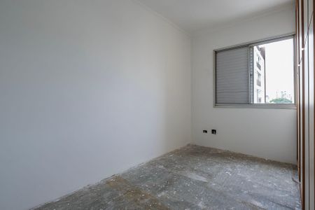 Apartamento à venda com 121m², 4 quartos e 2 vagasQuarto 2
