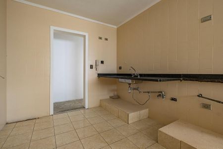 Apartamento à venda com 121m², 4 quartos e 2 vagasCozinha