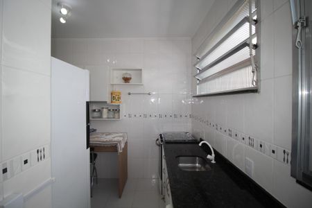 Apartamento à venda com 58m², 2 quartos e sem vagaCozinha