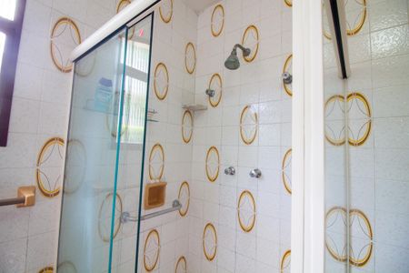 Casa à venda com 255m², 3 quartos e 4 vagasBanheiro da Suíte