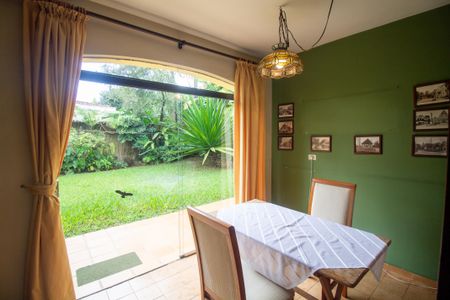 Casa à venda com 255m², 3 quartos e 4 vagasCopa