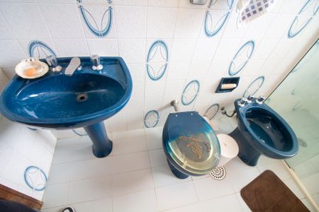 Casa à venda com 255m², 3 quartos e 4 vagasBanheiro