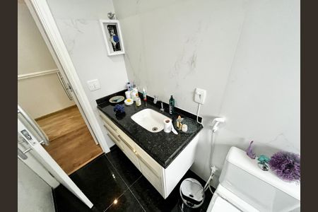 Apartamento à venda com 250m², 5 quartos e 4 vagasBanheiro da Suíte 1