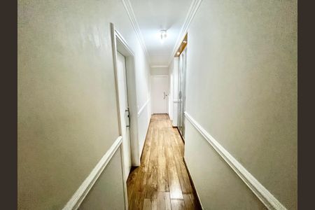Apartamento à venda com 250m², 5 quartos e 4 vagasCorredor