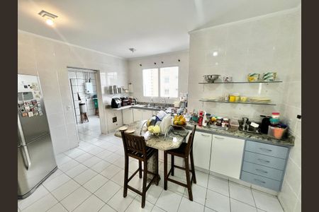 Apartamento à venda com 250m², 5 quartos e 4 vagasCozinha