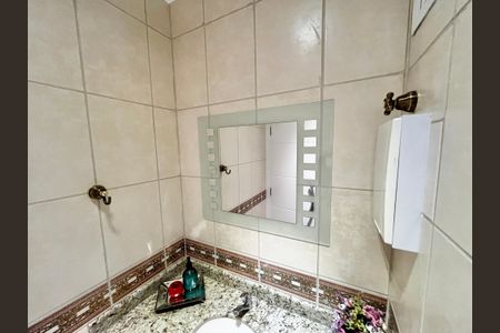 Apartamento à venda com 250m², 5 quartos e 4 vagasLavabo