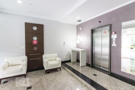 Apartamento à venda com 250m², 5 quartos e 4 vagasHall de entrada