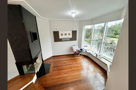 Apartamento à venda com 250m², 5 quartos e 4 vagasSala