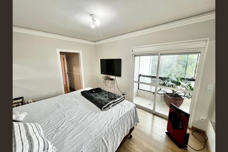 Apartamento à venda com 250m², 5 quartos e 4 vagasQuarto Suíte 3