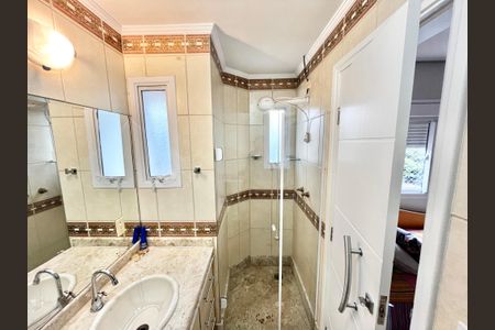 Apartamento à venda com 250m², 5 quartos e 4 vagasBanheiro da Suíte 4