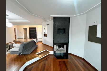 Apartamento à venda com 250m², 5 quartos e 4 vagasSala