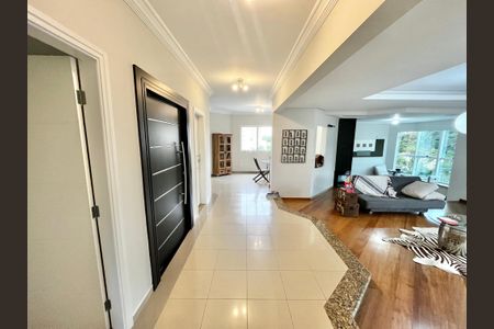 Apartamento à venda com 250m², 5 quartos e 4 vagasSala