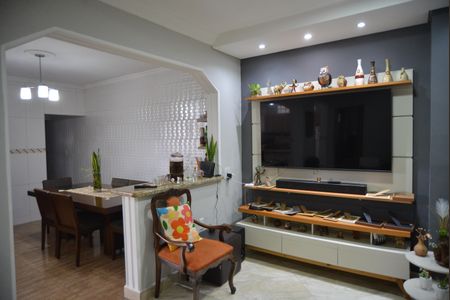 Sala de casa à venda com 3 quartos, 250m² em Vila Guarani, Santo André