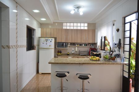 Casa à venda com 250m², 3 quartos e 5 vagasCozinha