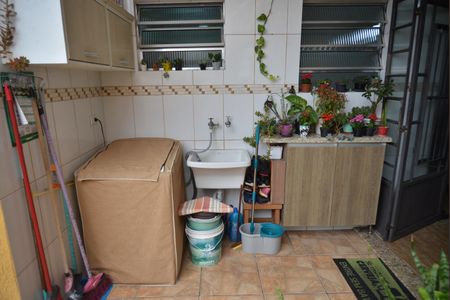 Casa à venda com 250m², 3 quartos e 5 vagasArea de Serviço