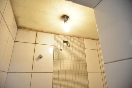 Casa à venda com 250m², 3 quartos e 5 vagasBanheiro de serviço