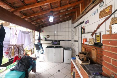 Casa para alugar com 50m², 1 quarto e sem vagaÁrea de Serviço e Churrasqueira