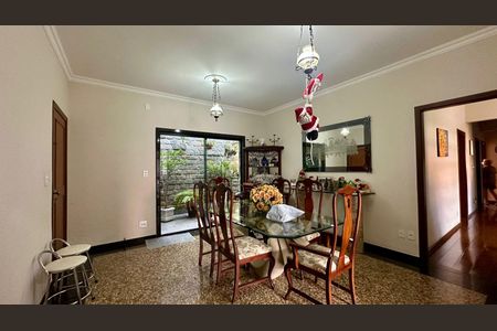 Sala  de casa à venda com 4 quartos, 282m² em Parque Sao Joao Batista, Belo Horizonte