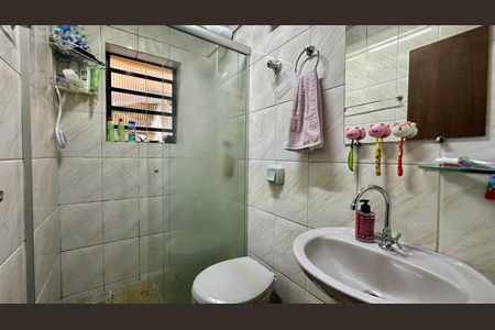 Casa à venda com 282m², 4 quartos e 4 vagasBanheiro edícula 