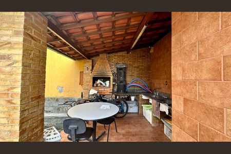 Casa à venda com 282m², 4 quartos e 4 vagasEspaço Gourmet