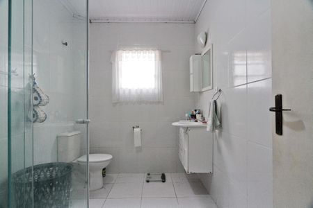 Casa à venda com 220m², 4 quartos e 1 vagaBanheiro