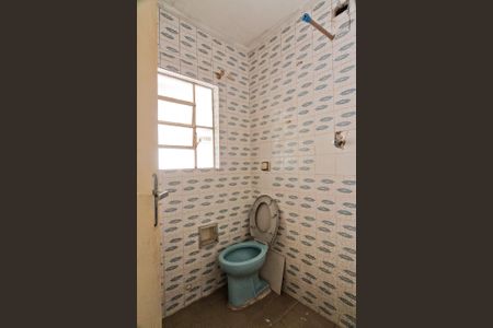 Casa à venda com 220m², 4 quartos e 1 vagaCasa 2 - banheiro 2