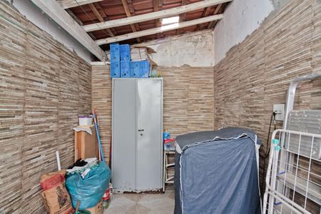 Casa à venda com 220m², 4 quartos e 1 vagaÁrea de Serviço